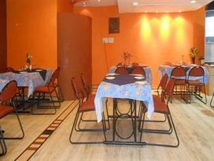 Hotel Celebration Kanpur Exterior photo